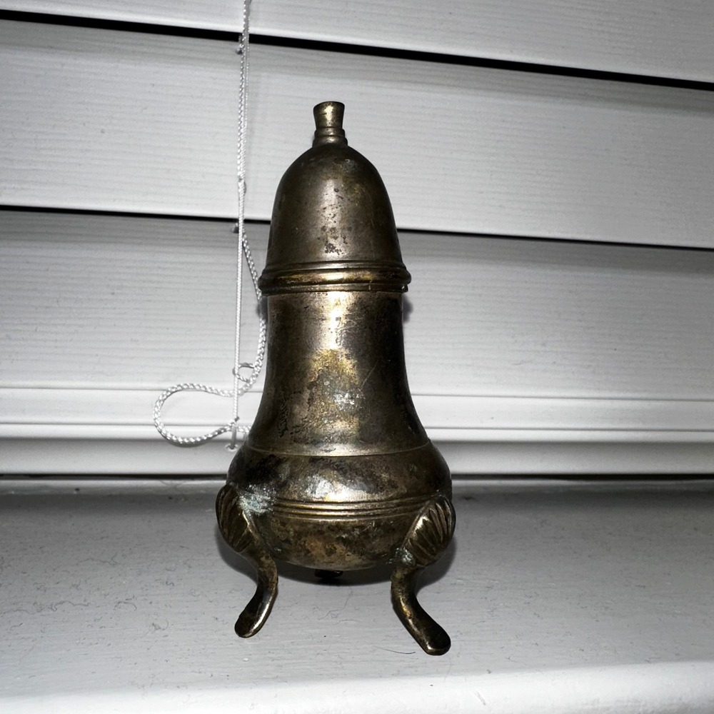 Vintage Brass Bottle Tripod Shell Feet Made in India Handcrafted Kumkum‎ Pot